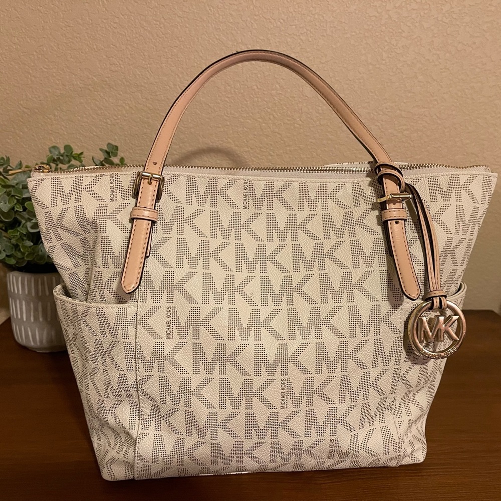 Authentic Michael Kors Handbag